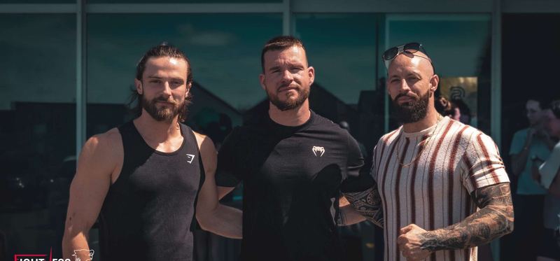 Trois coachs de Fightness Training, photo d'équipe